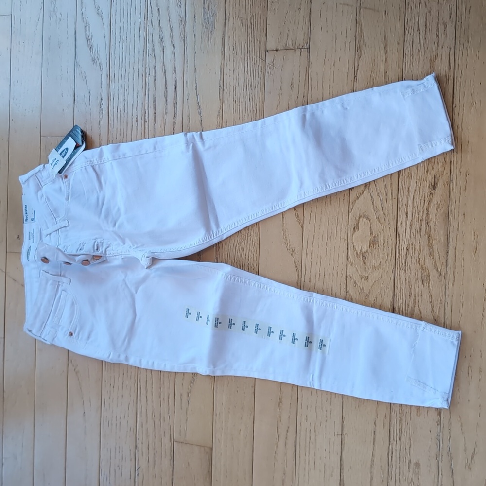 Old Navy White Skinny Jeans size 6 NWT